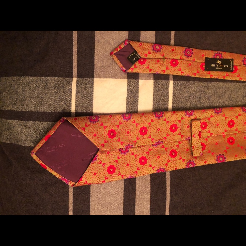 Etro tie